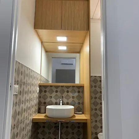 Апартаменти Woodenloft16 Катанія
