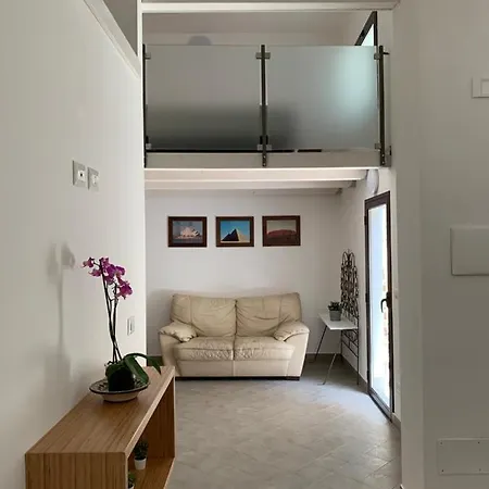 Woodenloft16 * Катанія